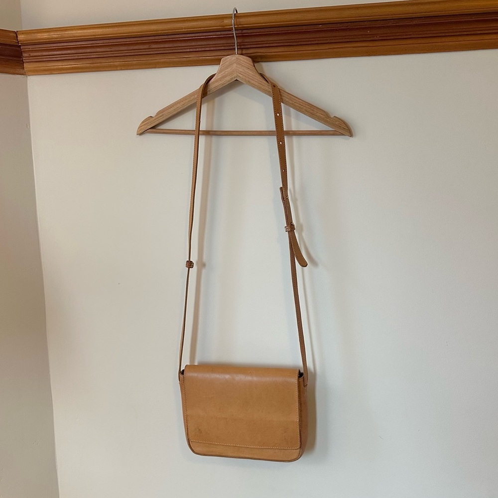 Nisolo Clara Crossbody Leather Purse